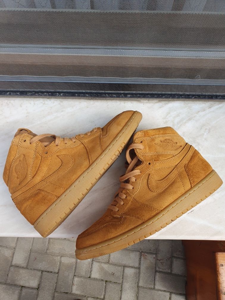 Nike Air Jordan 1 Retro High Wheat