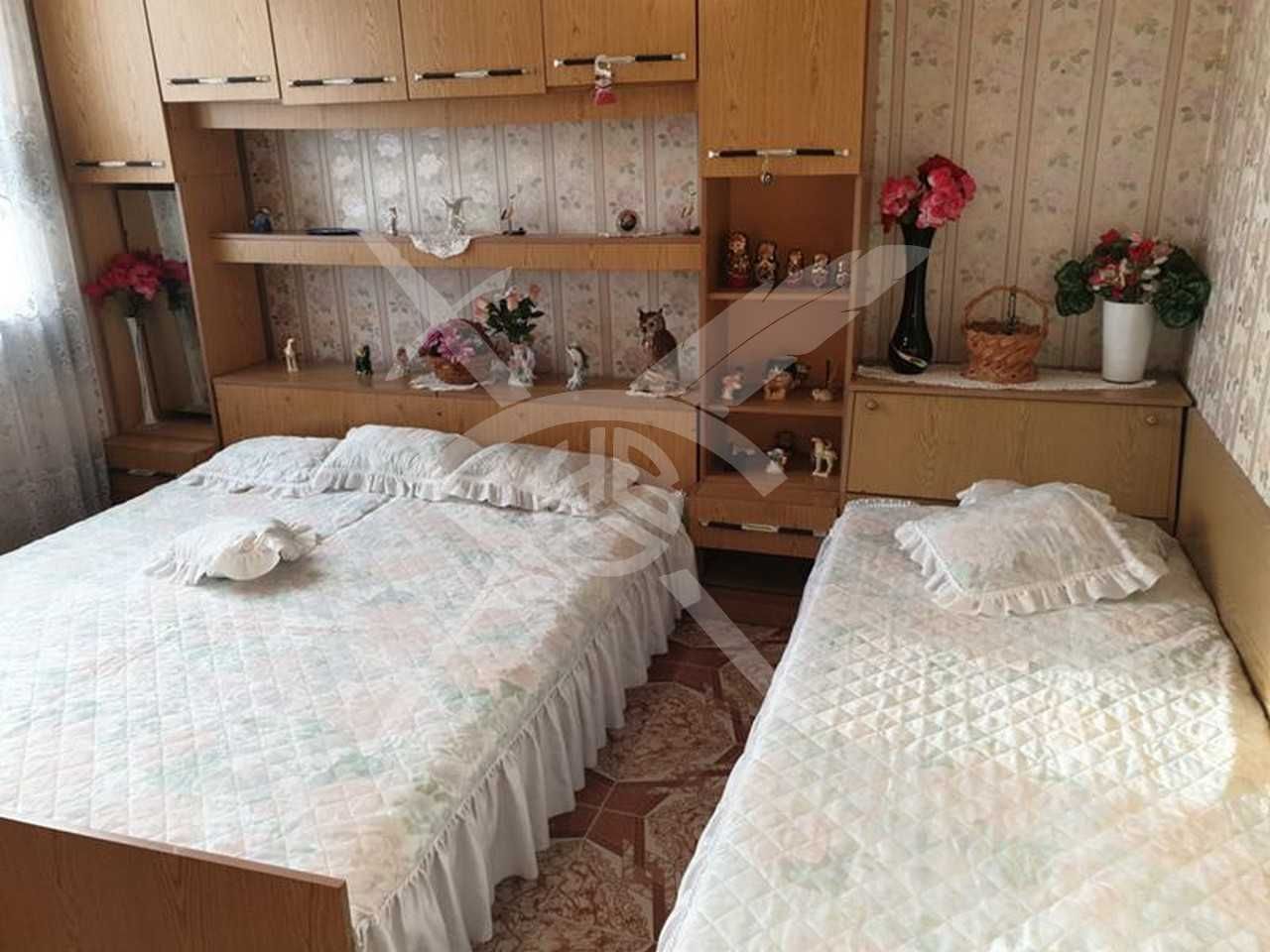 Дава се под наем Двустаен апартамент в Варна, Владислав Варненчик - 72 кв.м за 300 € - Снимка #1
