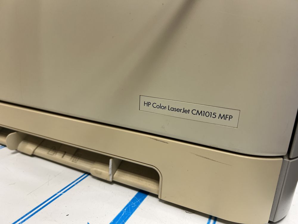 Цветен лазерен принтер HP Color Laserjet CM1015 MFP