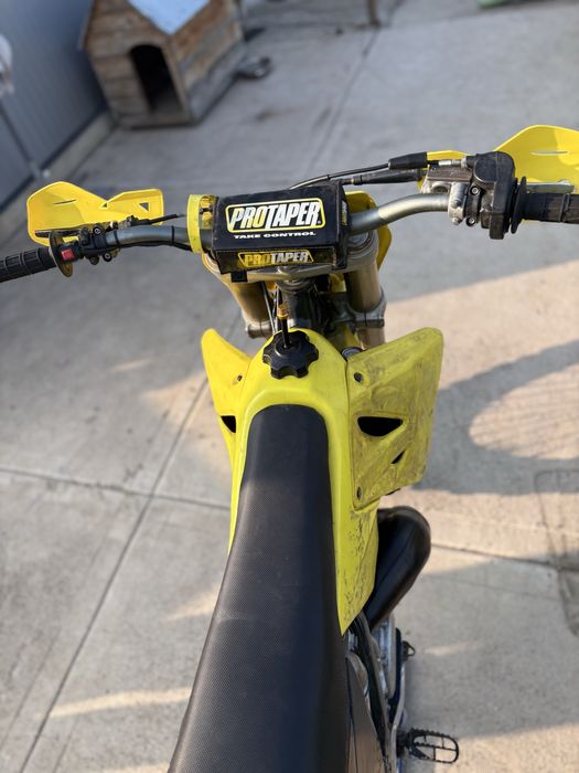 Vand Suzuki RM125