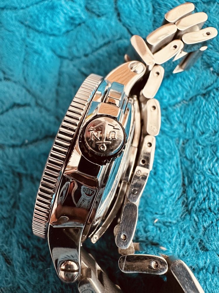 Уникален ULYSSE NARDIN Marine часовник, изключително солиден и точен