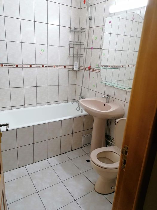 De vânzare apartament 2 camere decomandat