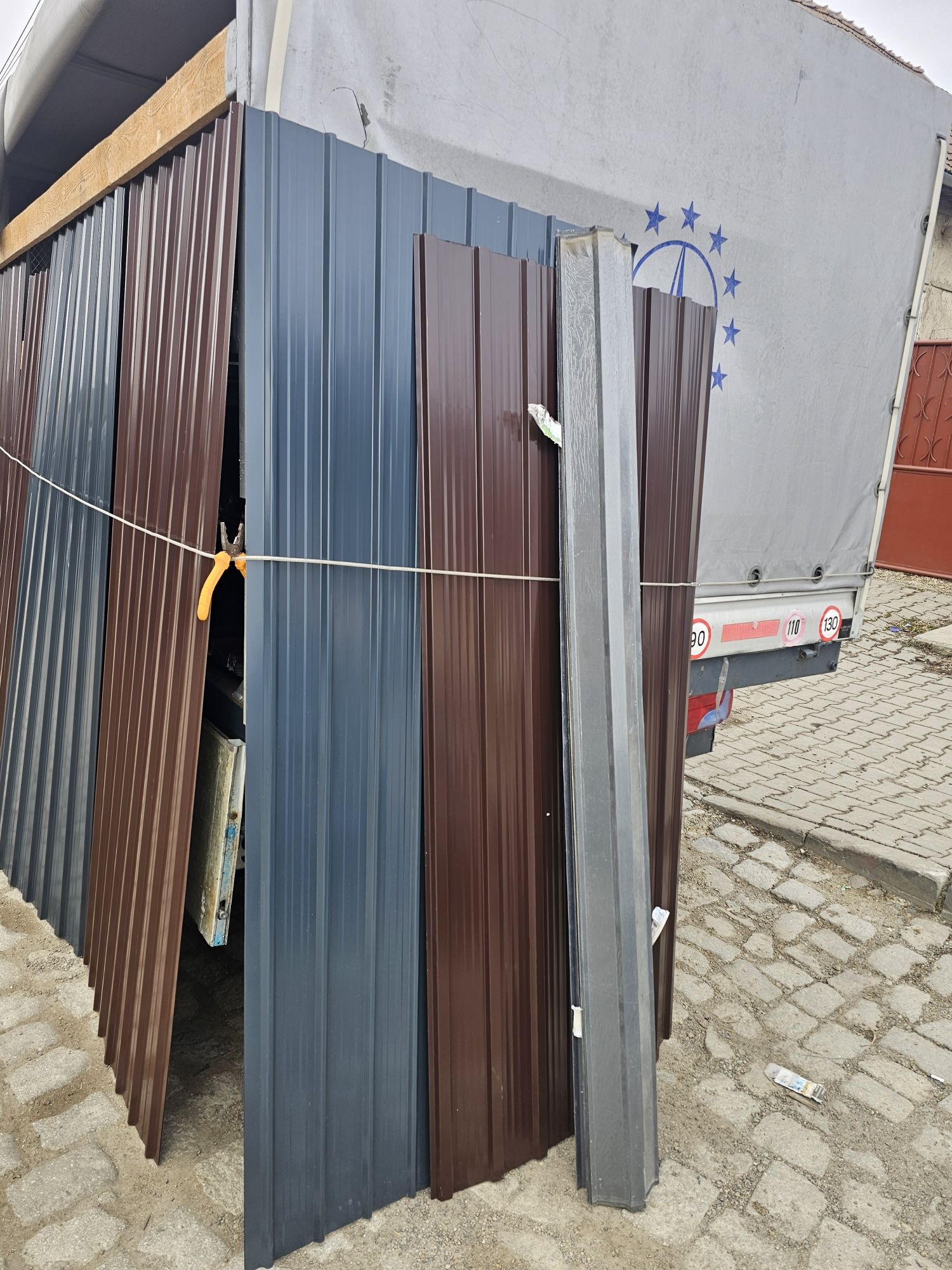 Vand Tabla Cutata Zincata Și Colorata Diferite Grosimi preț de producă