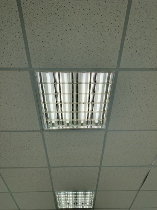 Прдаются светильнки