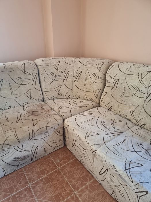 Разтегателен диван