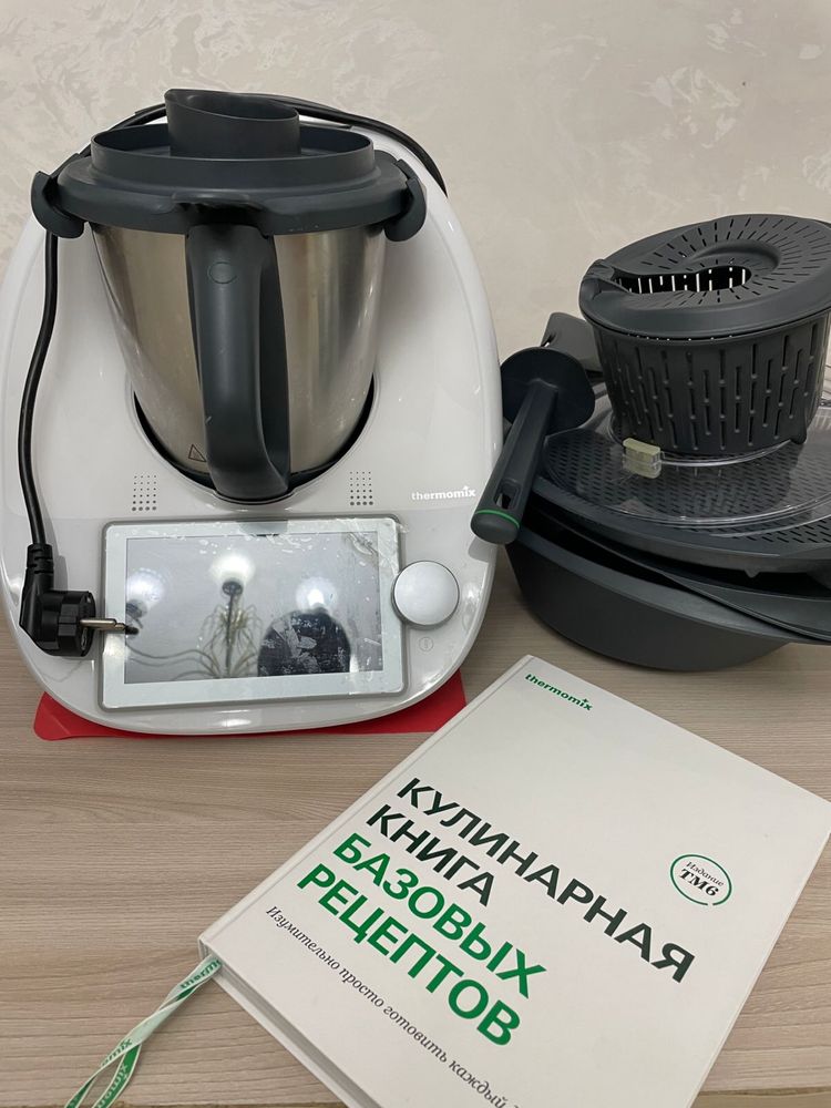Продается Thermomix Tm6
