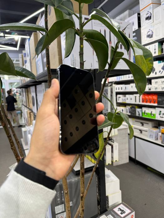 IPhone 14 Pro   / 128 GB