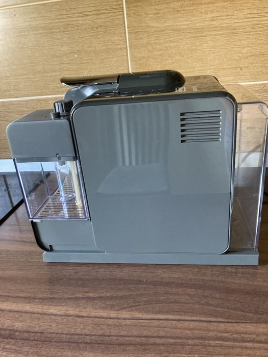 Espressor DeLonghi Nespresso Lattissima Touch