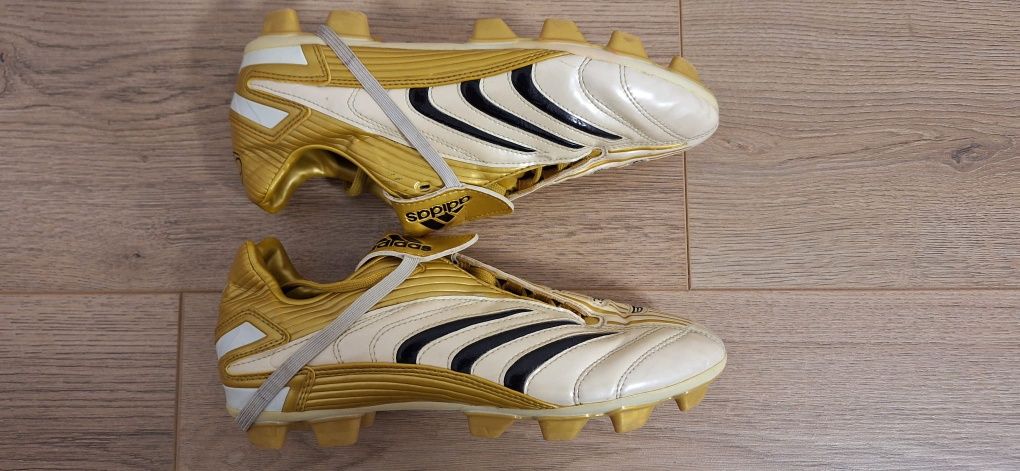 Ghete fotbal adidas 2005. Colecție .