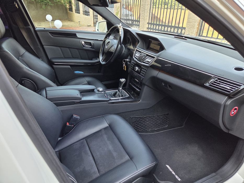 Vând Mercedes E class Break, Diesel 2.2, 204 cai