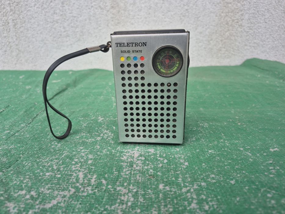 Radio AM de buzunar Teletron solid state, made in Hong Kong

Ţară

Hon