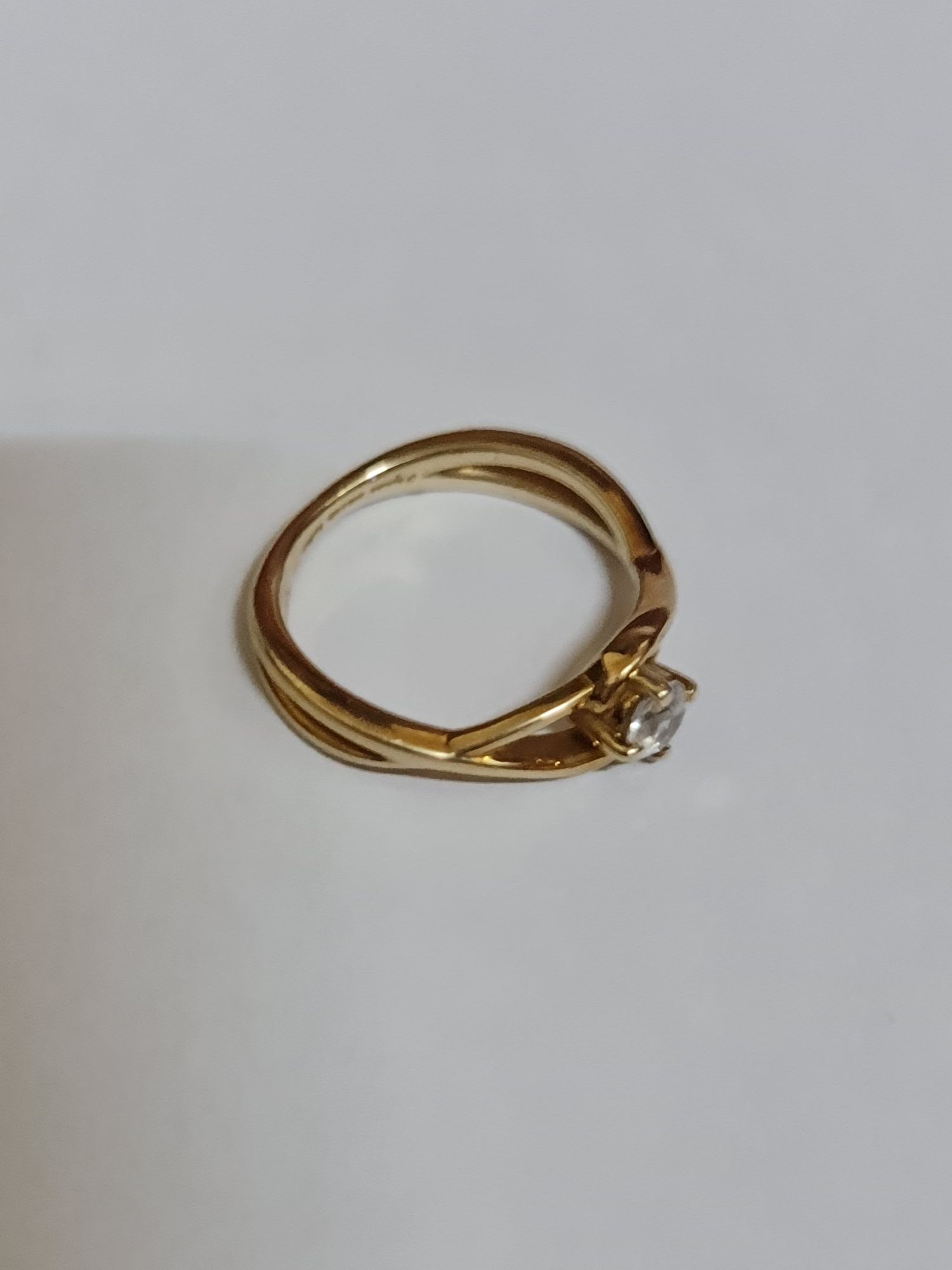 Superb inel din aur de 9k 375