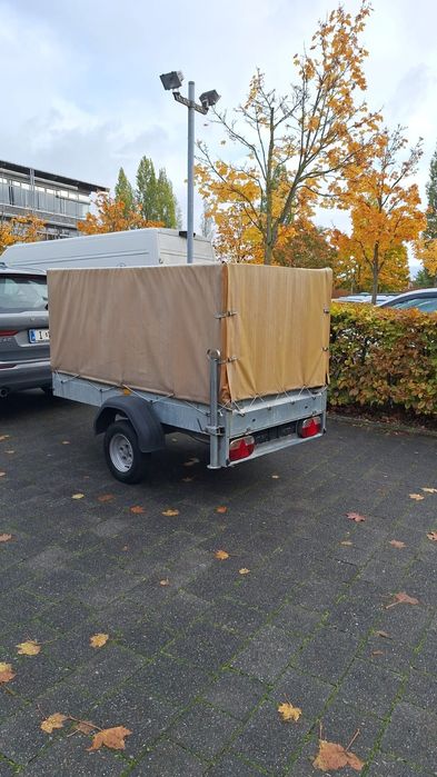 Vând remorcă cu prelată