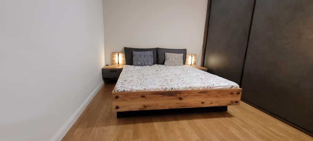 Pat Dover, 180x200 cm, 2 noptiere incluse, LED,  Gri /Lemn antichizat