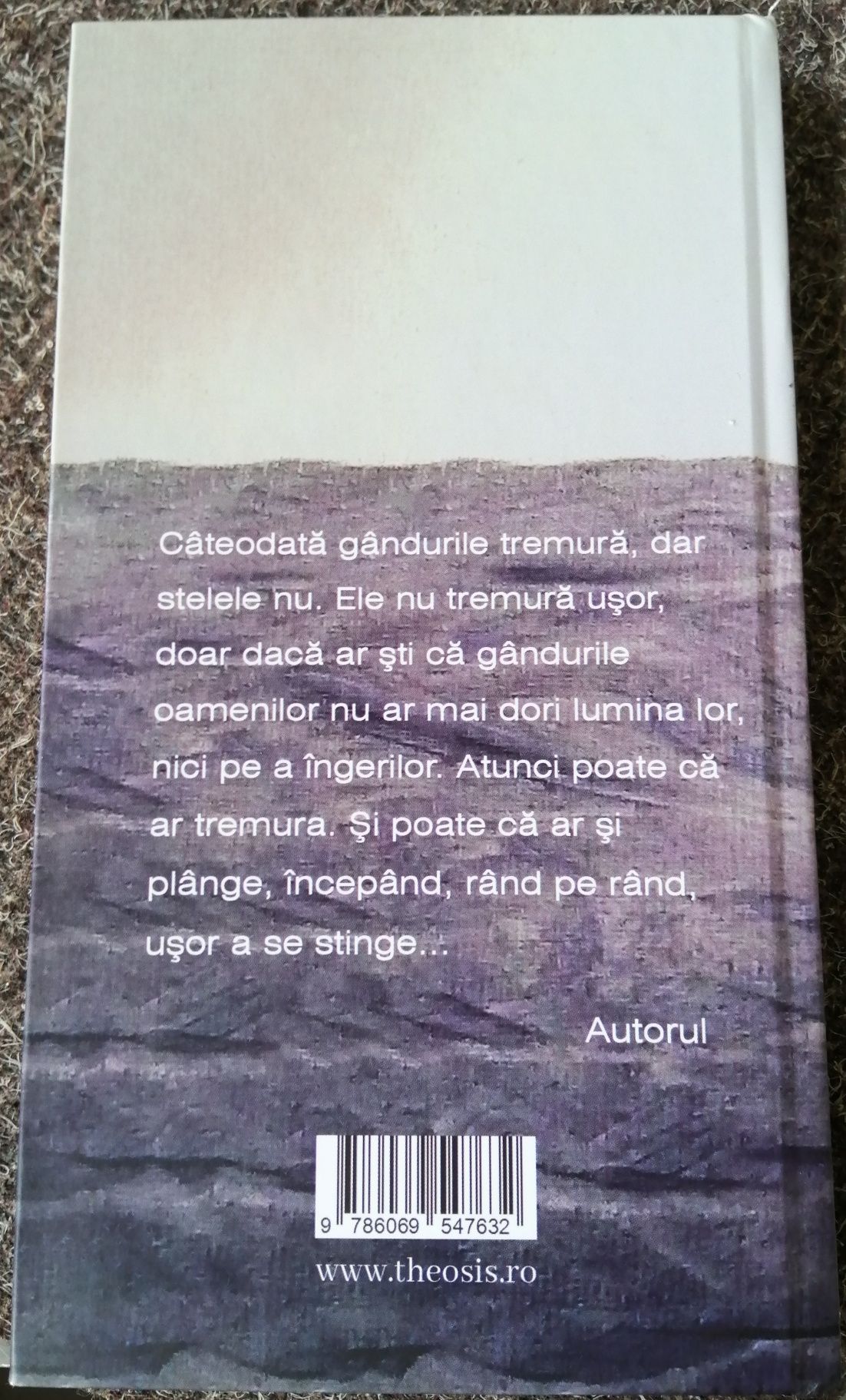 Carte de poezii cartonată autor Ioasaf Petreuș