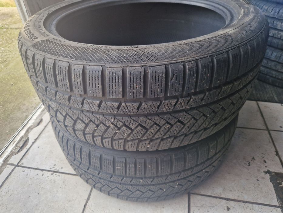 Două anvelope Iarnă Continental  235 45 18