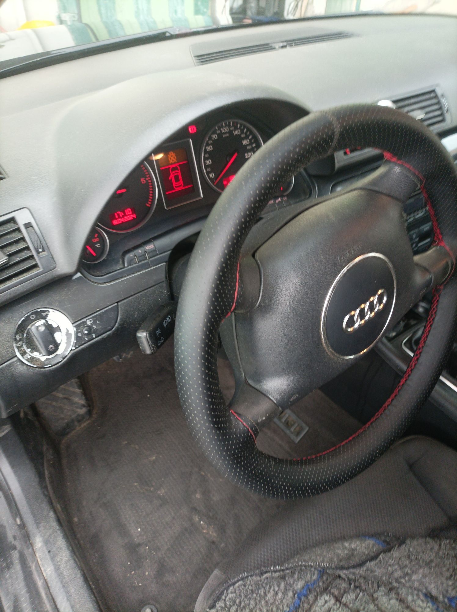 Vând Audi A4 B6 1.9tdi
