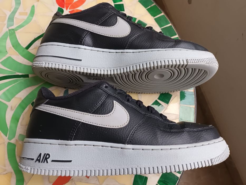 Adidasi Nike Air Force