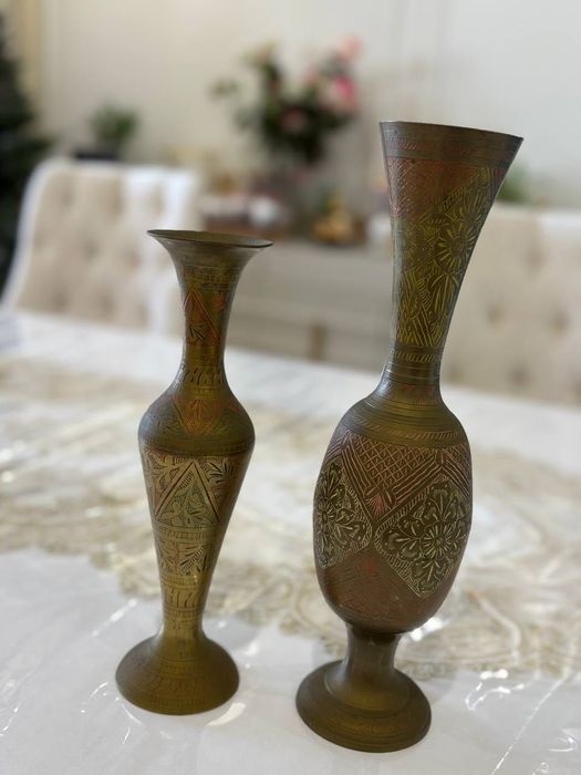 Латунные вазы с восточной гравировкой