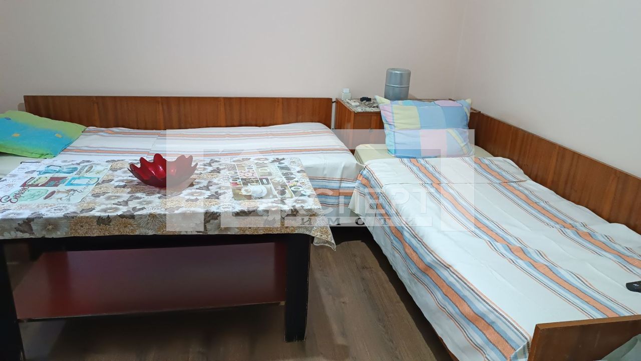 Продава се Четиристаен апартамент в Пловдив, Кючук Париж - 97 кв.м за 1753 €/кв.м - Снимка #1