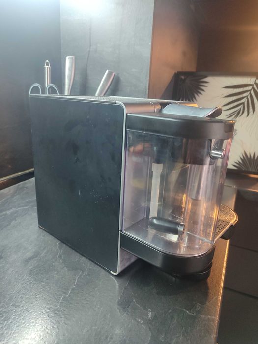 Кафемашина Delonghi Nespresso