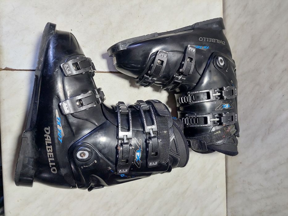 Clapari ski schi  Dalbello mondo  26  corespunde mărimii 40