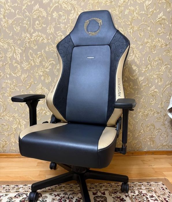 Кресло игровое NOBLECHAIRS