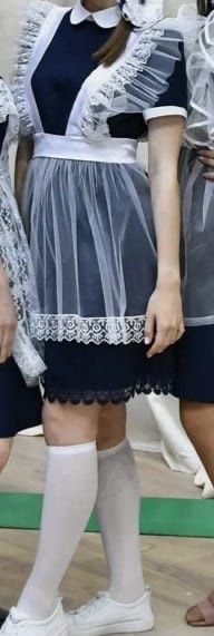 Продам школьное платье и школьный фартук.