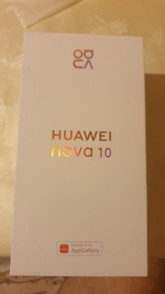 Продавам Huawei Nova 10