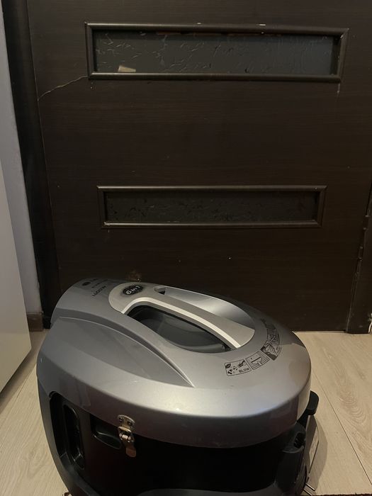 Продаю пылесос LG CYKING 6 in 1,модель V-C9363WA.