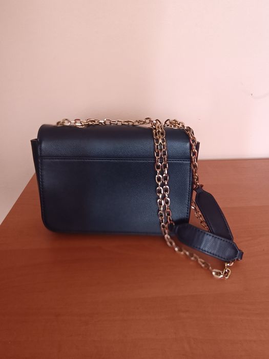 Оригинална чанта Tommy Hilfiger от 264лв на 109лв