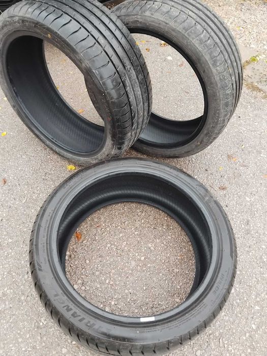 Гуми 225/40/18 Triangle