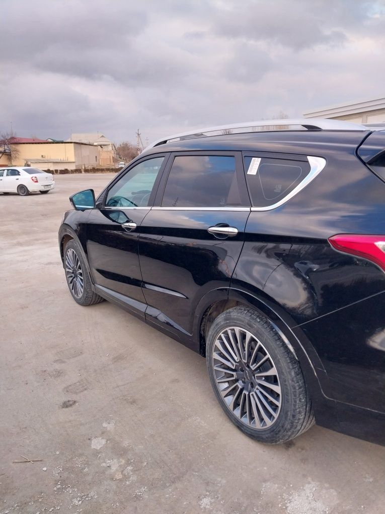 JETOUR x70 full sotiladi