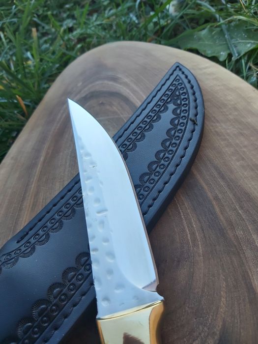 Ловен нож фултанг с кожена кания LN410