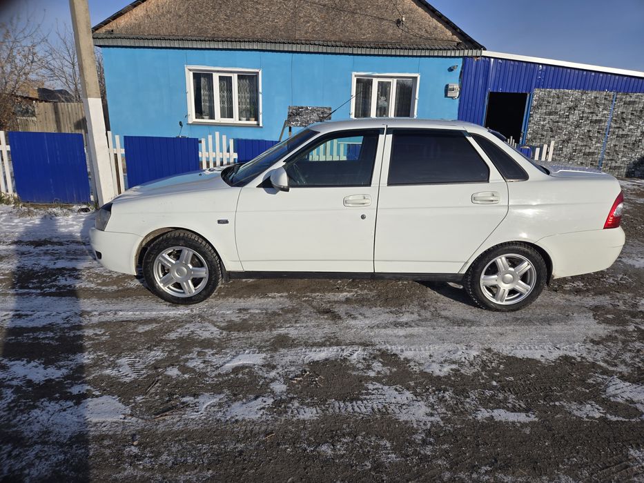 Продам приору в отличном состоянии