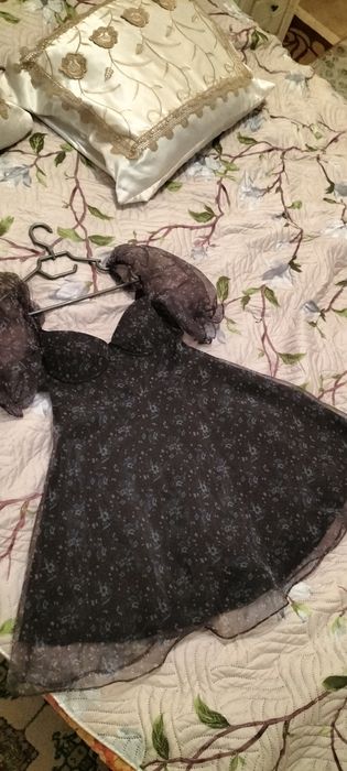 Платье бренда Lichi