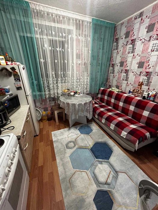 Продам 1 комнатную квартиру Назарбаева 89