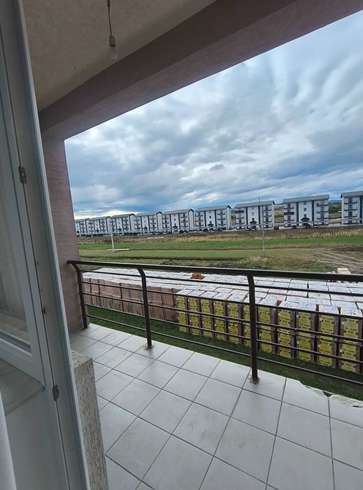 Vând sau închiriez apartament, 2 camere, etaj 2