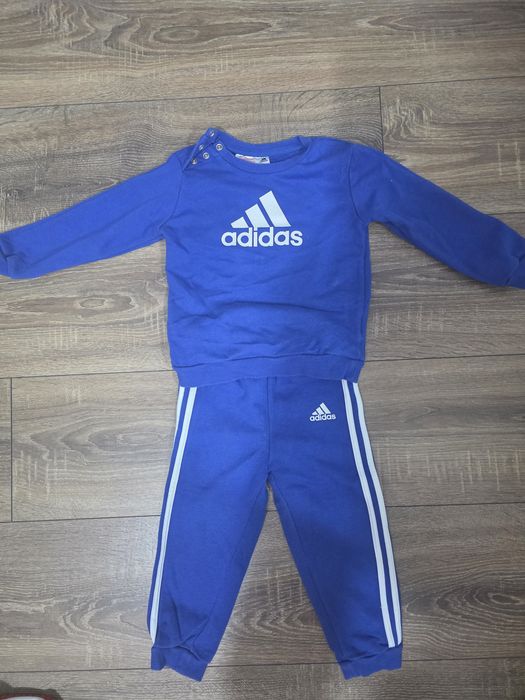 Vand Trening Adidas copii marimea 86 in stare excelenta