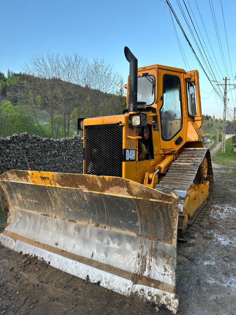 Buldozer Caterpillar an 2000