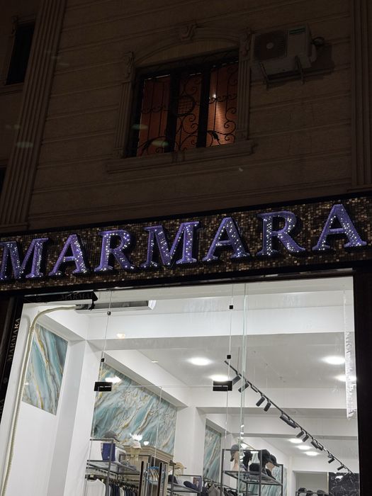 Сотилади: Реклама вывеска (вывеска) "MARMARA" ёзувли.