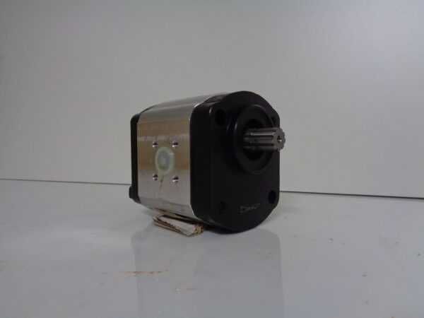 Pompa hidraulica deutz Agrolux Landini Same rot stanga cu ax canelat