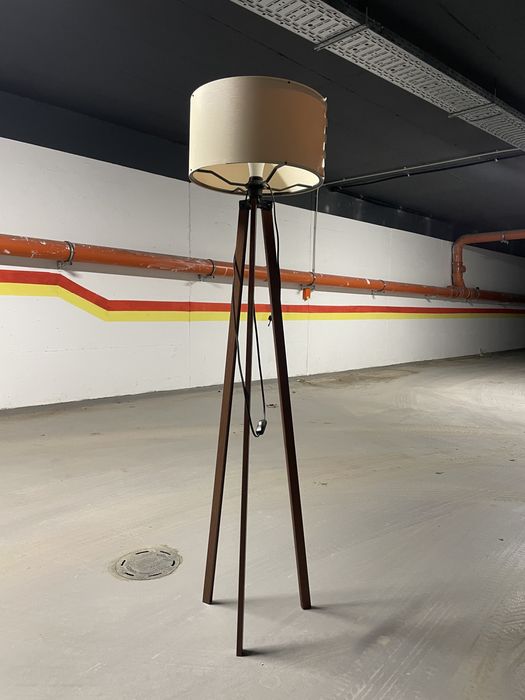 Настолна декораривна лампа / лампион с трипод