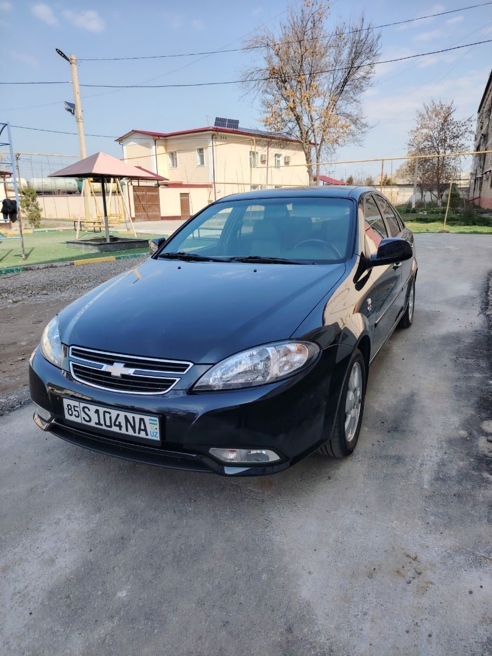 Lacetti A/T sotiladi