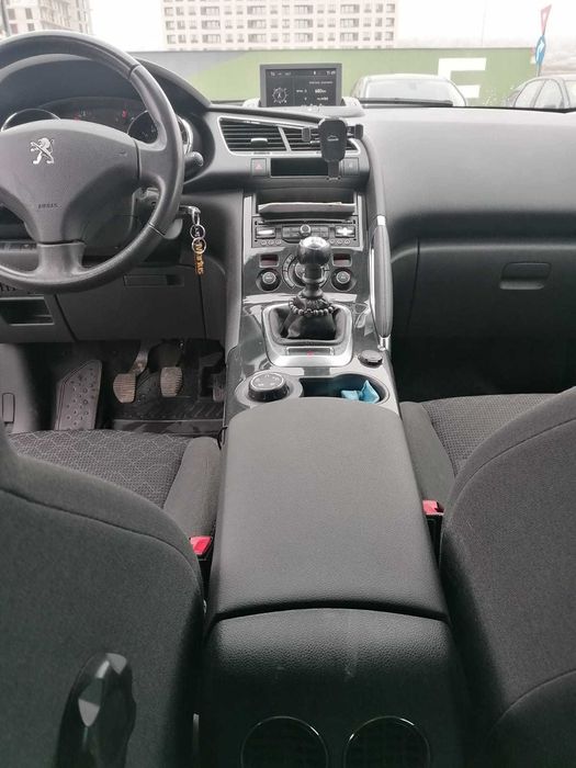 PEUGEOT 3008  1.6 HDI