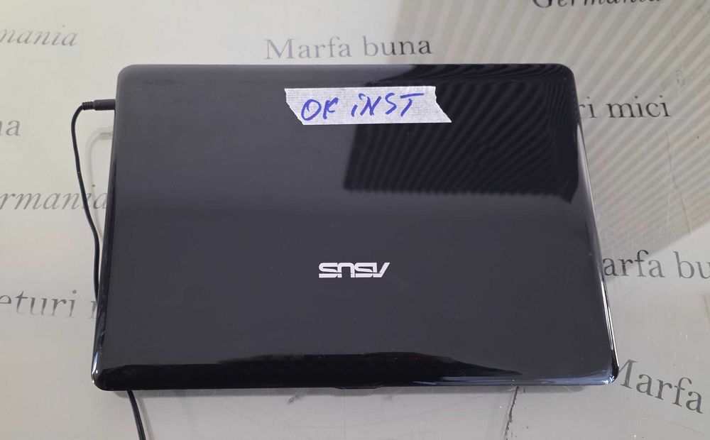 Laptop mini - Asus Eee PC black - functional,instalat