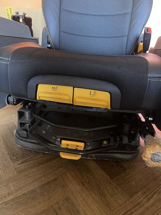 Scaun Excavator JCB serie X 210X 220X 400/F9730