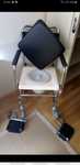 Scaun cu wc si suport pentru picioare