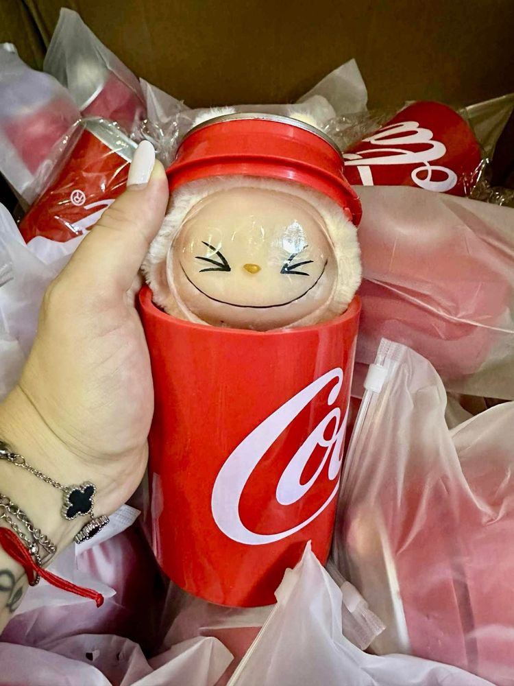 Лабубу Coca Cola