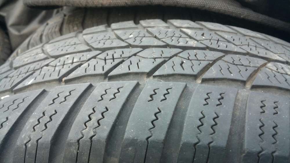 Genti de aluminiu cu cauciucuri de iarna 185/65r15 5×120